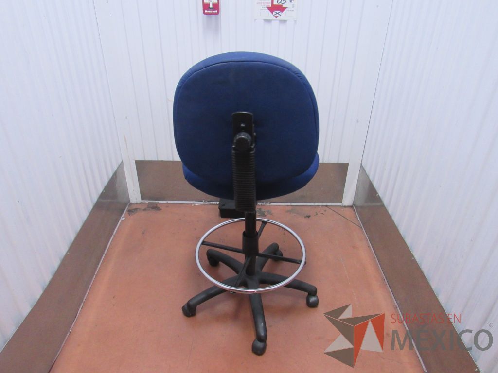 Lote 012 - Silla alta tipo cajero - Imagen 6