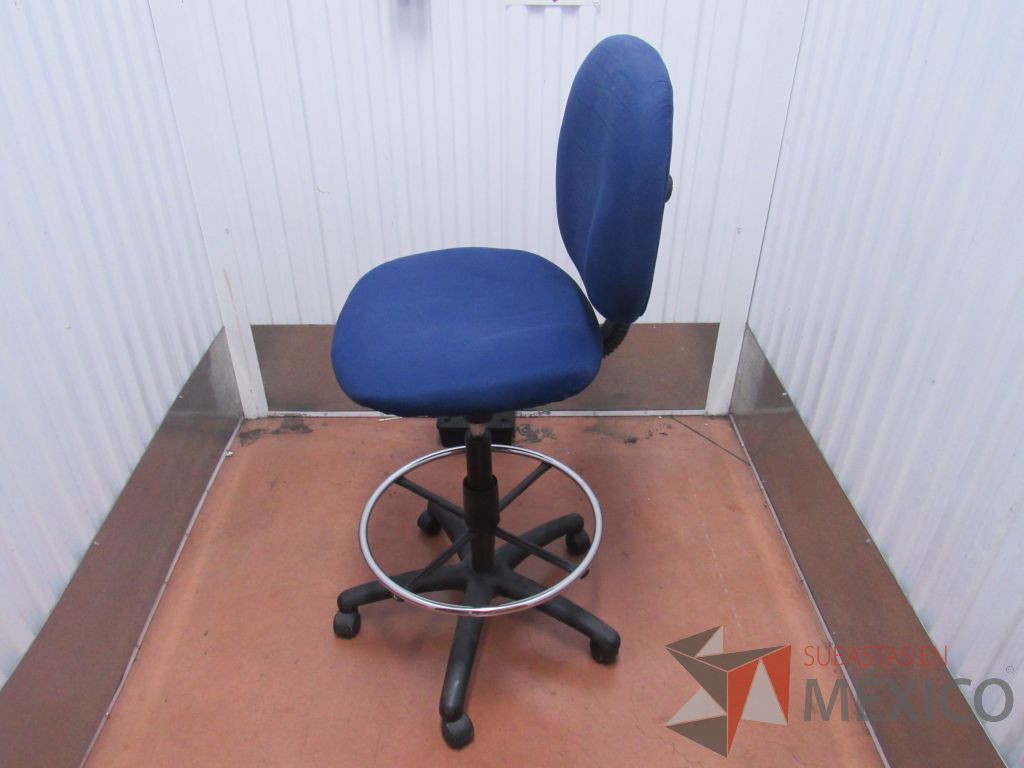Lote 012 - Silla alta tipo cajero - Imagen 8
