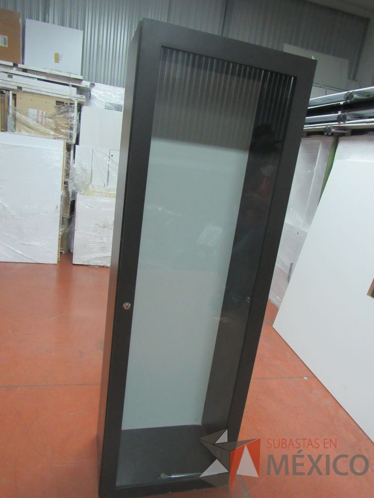 Lote 014 - 2 Gabinetes alto color gris con vidrio al medio - Imagen 9