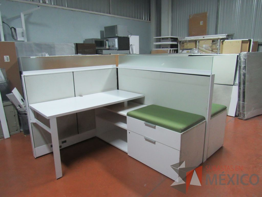 Lote 122 - 9 Estaciones de trabajo para 2 personas con credenza de 2 cajones color blanco - Imagen 2