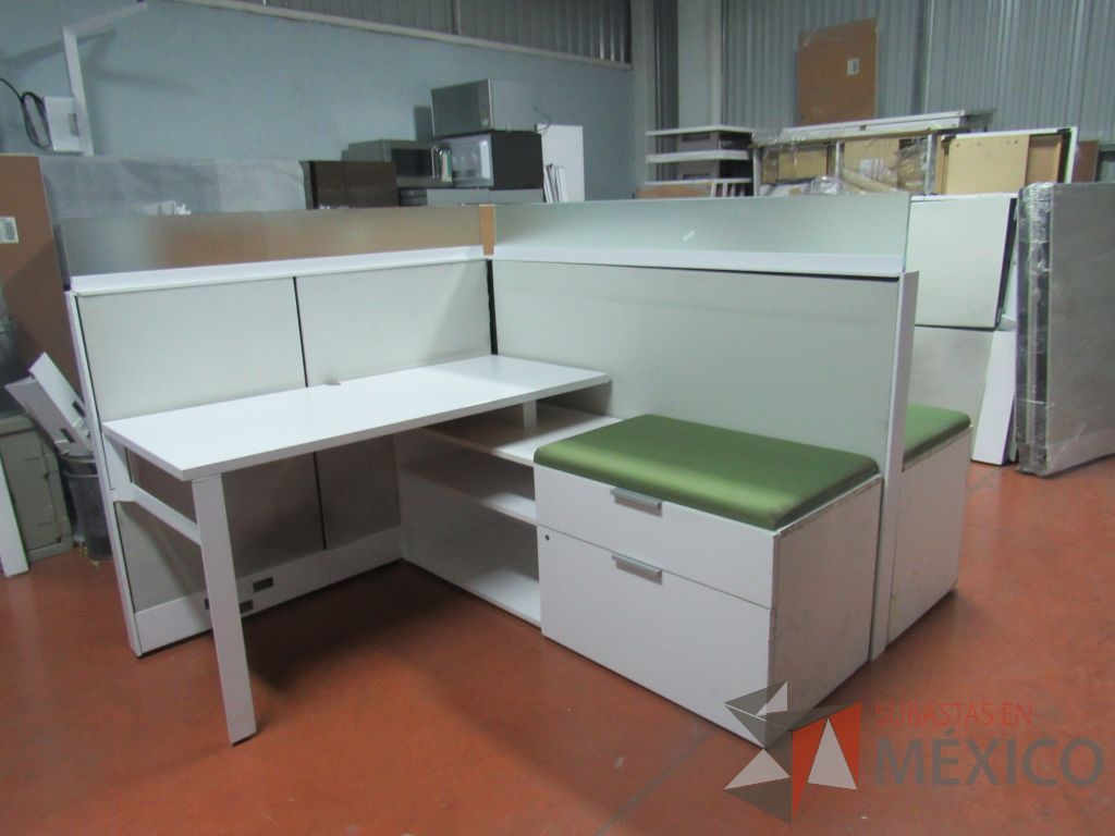 Lote 122 - 9 Estaciones de trabajo para 2 personas con credenza de 2 cajones color blanco - Imagen 3
