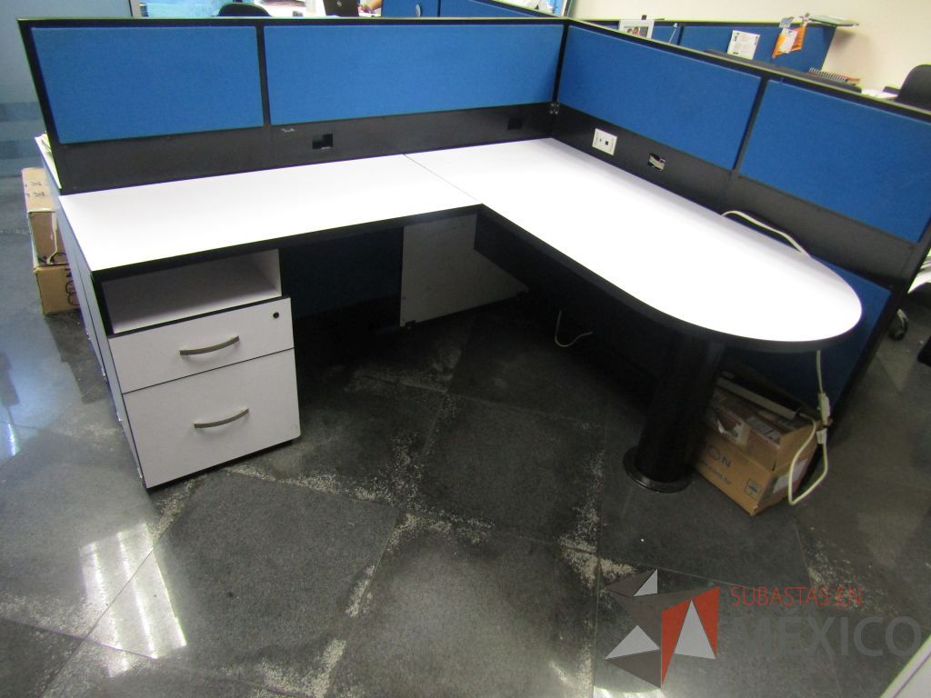 Lote 008 - Estación de trabajo para 4 personas con 4 archiveros de 2 cajones - Imagen 14