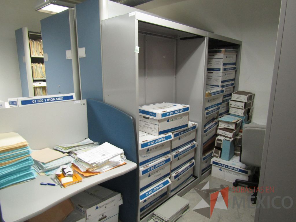 Lote 011 - Gabinete alto métalico color gris sin puerta - Imagen 2