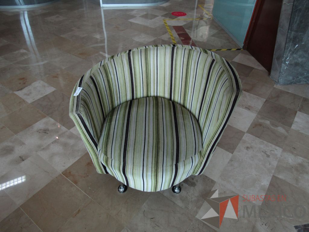 Lote 501 - Sillón de 1 plaza en tela varios colores on 4 patas métalicas - Imagen 5