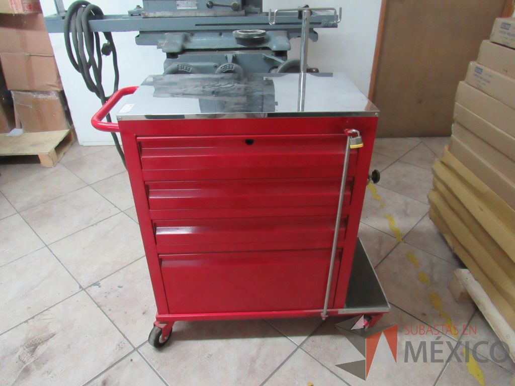 Lote 015 - Porta herramientas con ruedas y 4 cajones color rojo