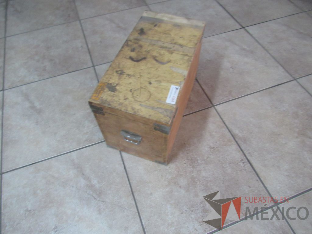 Lote 020 - Caja de madera con 4 micrómetros (8-9/9-10/10-11/11-12) - Imagen 6