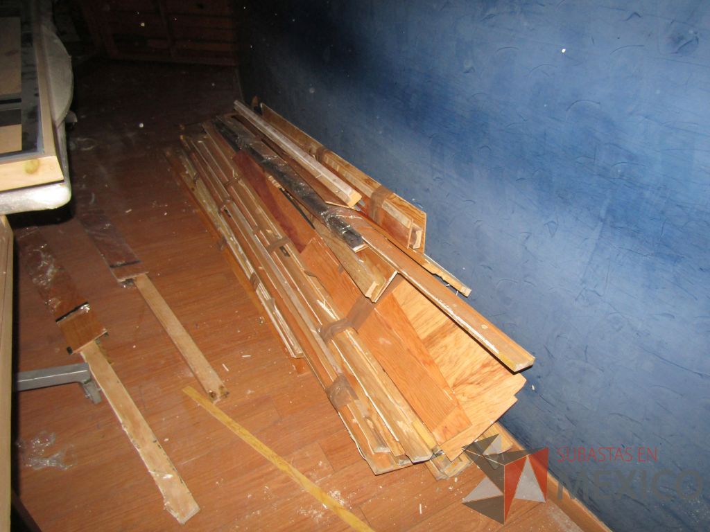 Lote 074 - Lote de cristales y de madera 150 pzas. aprox - Imagen 26