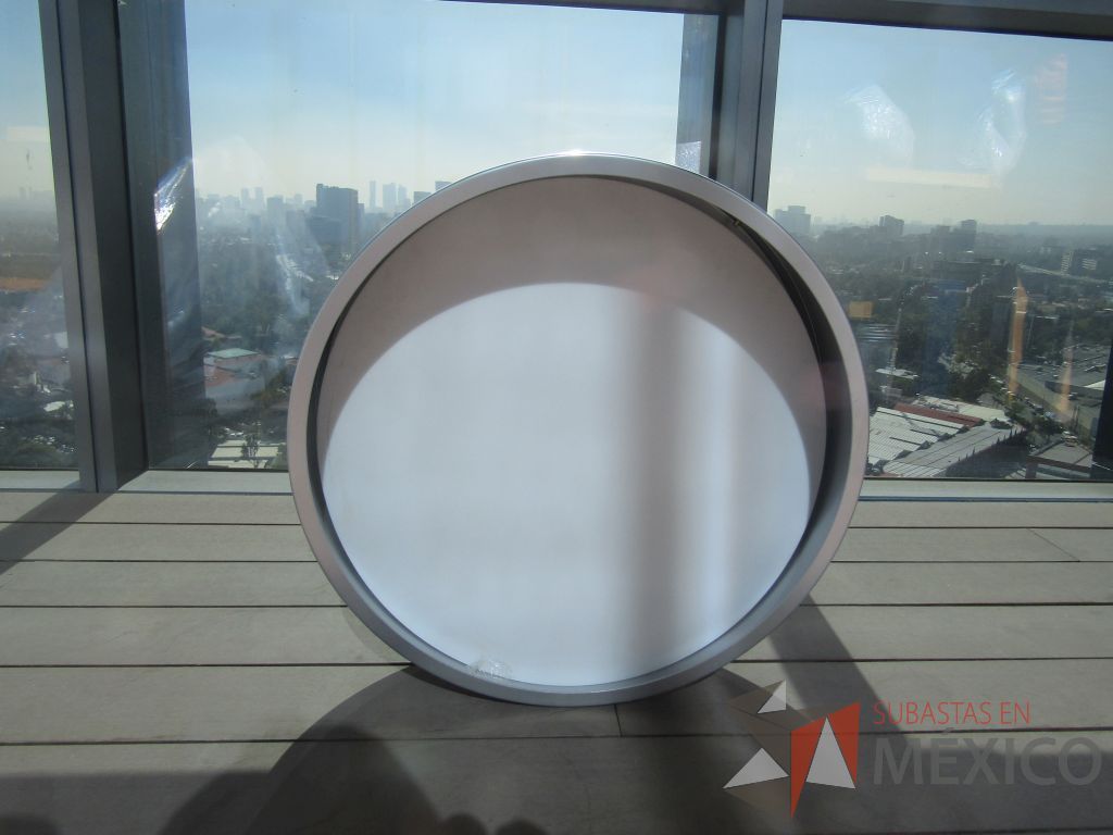 INV 068 - Luminaria metálica circular - Imagen 4