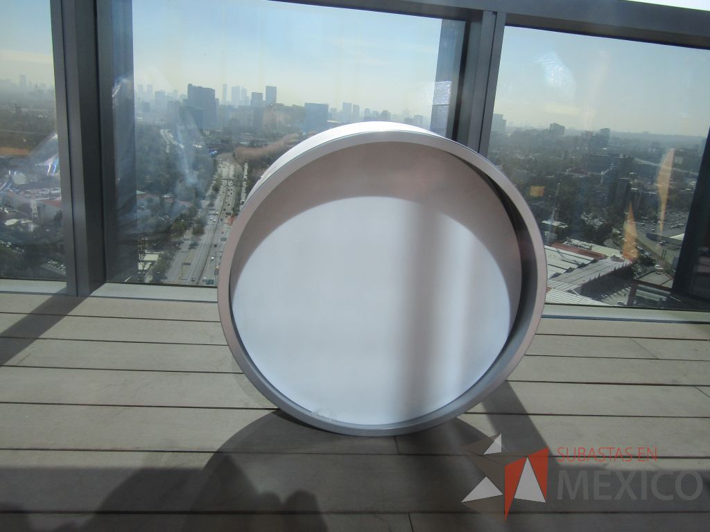 INV 068 - Luminaria metálica circular - Imagen 3