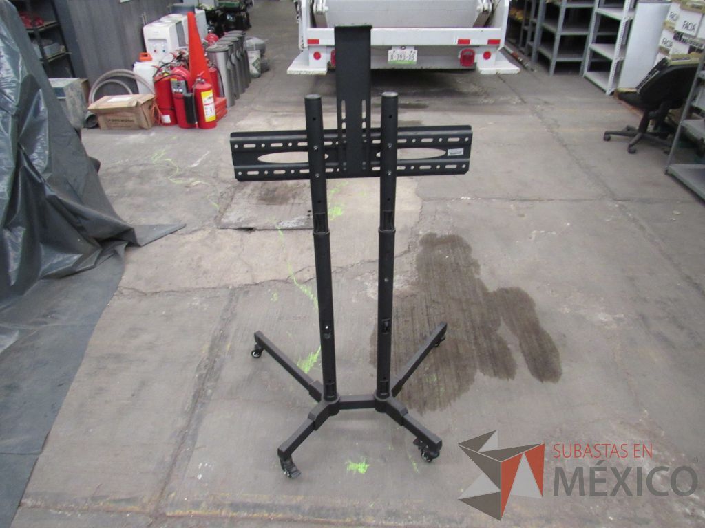 Lote 015 - Soporte para TV metálico color negro - Imagen 6