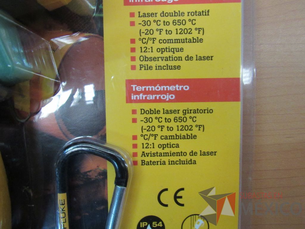 Lote 016 - 126 Artículos de enfermería, collarín, camillas de primeros auxilios, desfibrilador... - Imagen 53