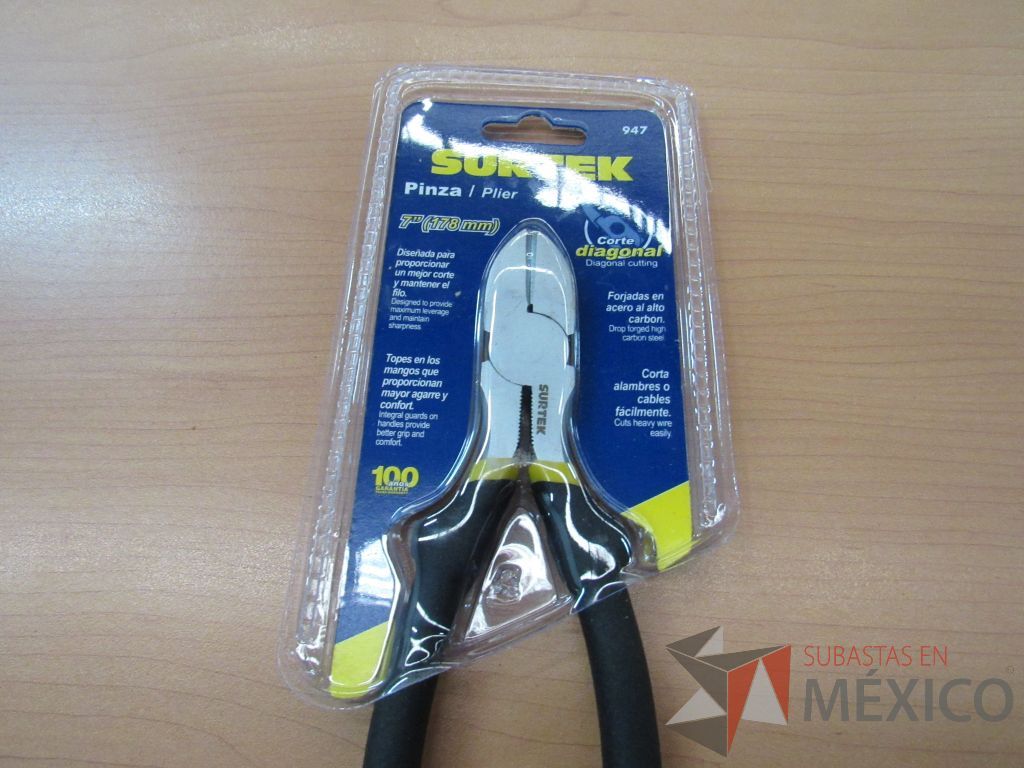 Lote 017 - 786 pzas de herramientas, pirómetro con puntero laser, cinta larga metálica 20M, pinzas de corte... - Imagen 3