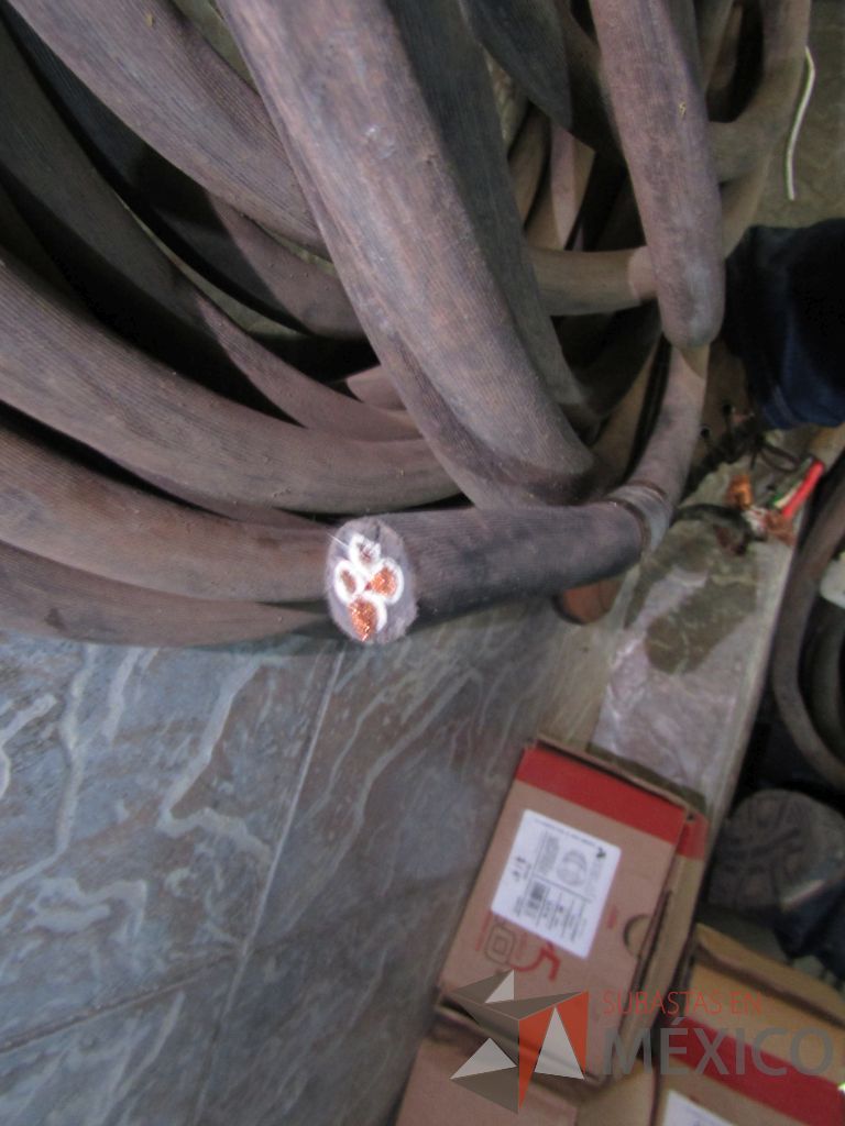 Lote 080 - Tramo de 25 mts c/u de cable uso rudo calibre 4/0, tramo de 25 mts de cable de uso rudo ... - Imagen 61