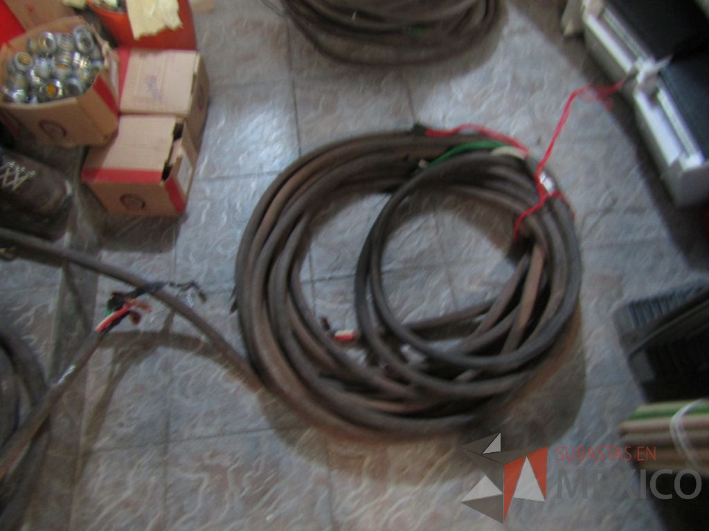 Lote 080 - Tramo de 25 mts c/u de cable uso rudo calibre 4/0, tramo de 25 mts de cable de uso rudo ... - Imagen 42