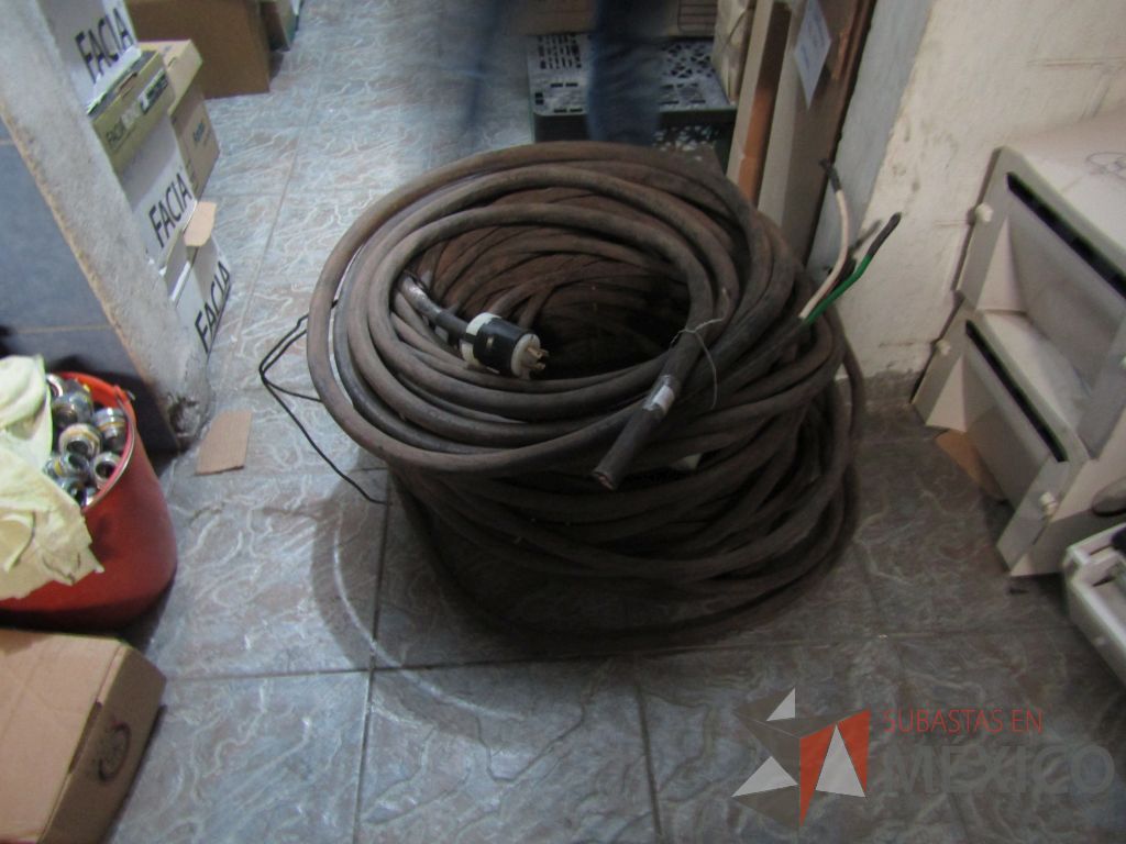 Lote 080 - Tramo de 25 mts c/u de cable uso rudo calibre 4/0, tramo de 25 mts de cable de uso rudo ... - Imagen 2