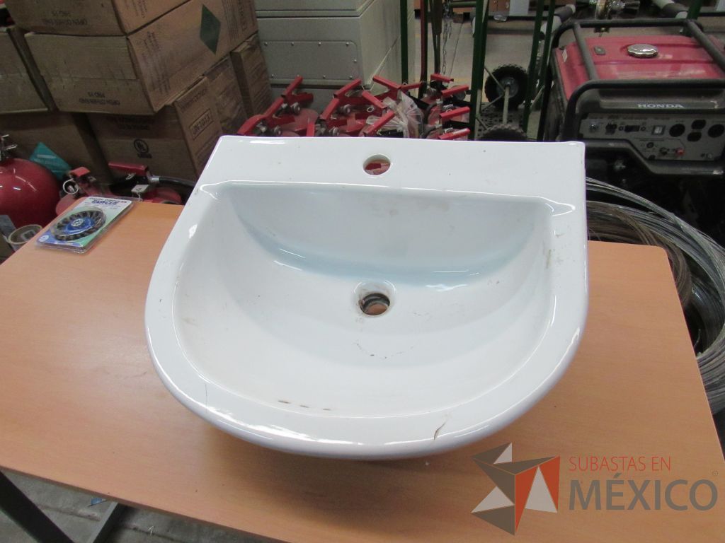 Lote 078 - Lote de herramientas con pinturas, cajas y calibradores - Imagen 83