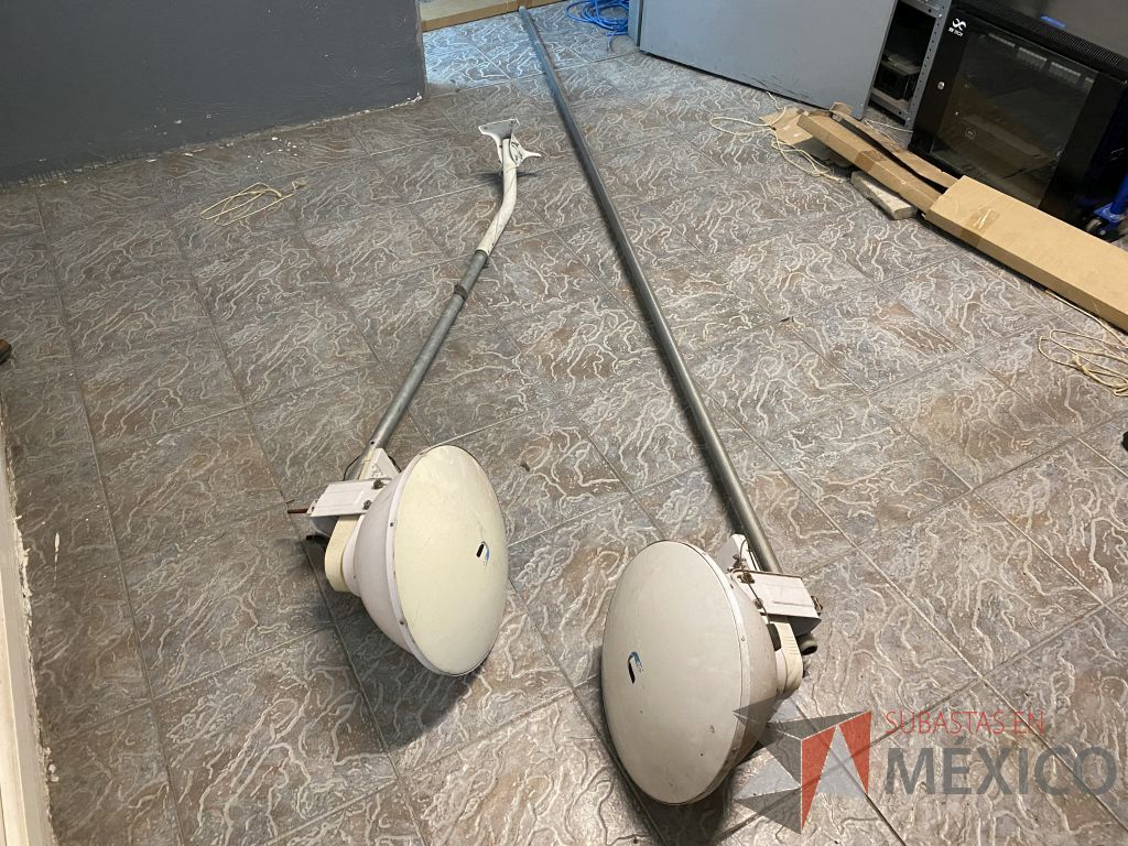 Lote 220 - Antena Nano Station Punto a Punto LocoM 5mhz. 802.11AC UBIQ PZA - Imagen 3
