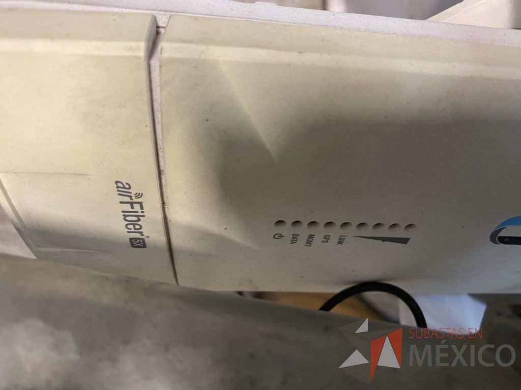 Lote 220 - Antena Nano Station Punto a Punto LocoM 5mhz. 802.11AC UBIQ PZA - Imagen 5