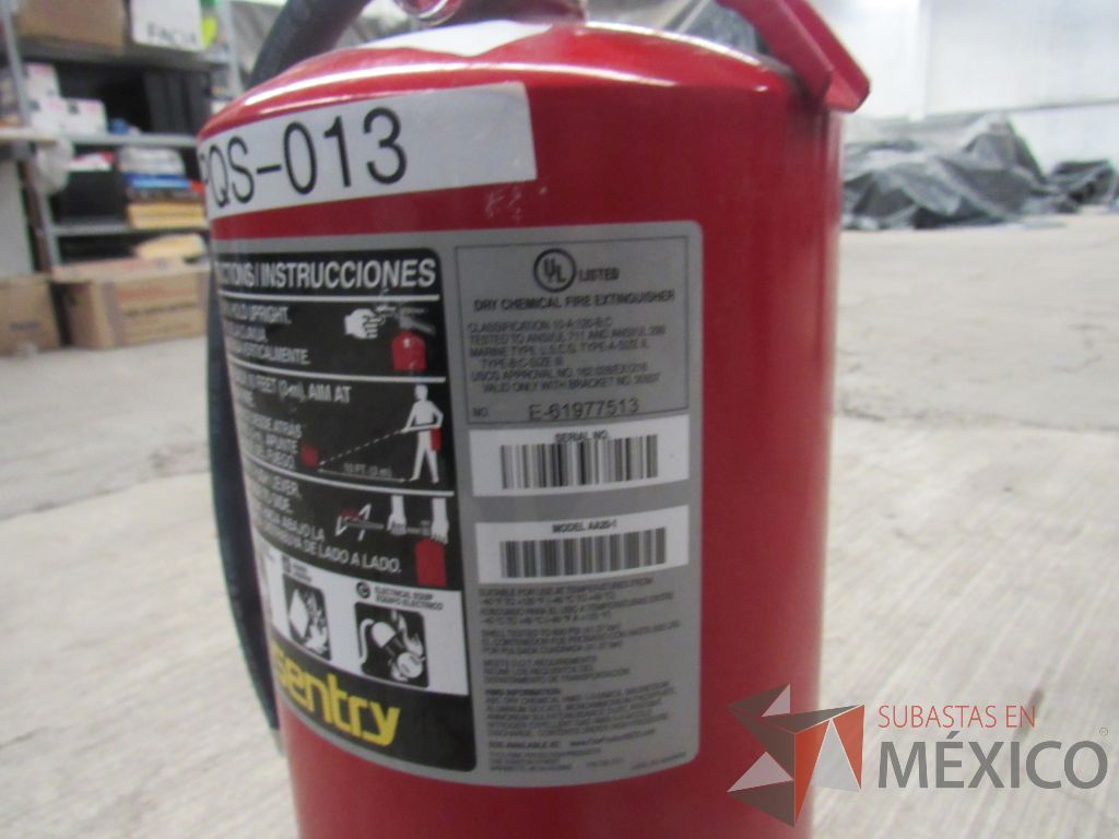 Lote 083 - 21 Extinguidores de 9 kgs - Imagen 2