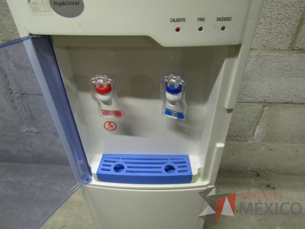 Lote 001 - 238 equipos (Frigobares, Hornos de Microondas, Despachadores de Agua, Trituradoras, Refrigerador) - Imagen 51