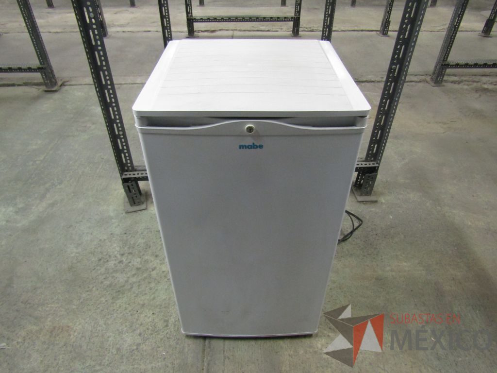 Lote 001 - 238 equipos (Frigobares, Hornos de Microondas, Despachadores de Agua, Trituradoras, Refrigerador) - Imagen 7