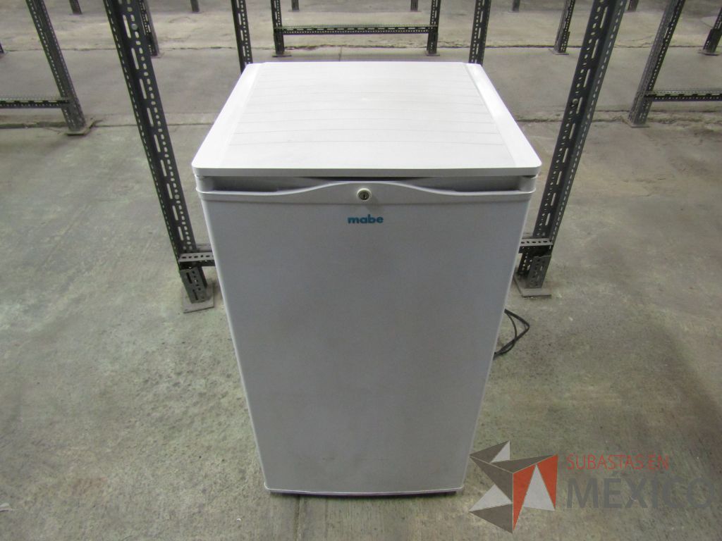 Lote 001 - 238 equipos (Frigobares, Hornos de Microondas, Despachadores de Agua, Trituradoras, Refrigerador) - Imagen 8