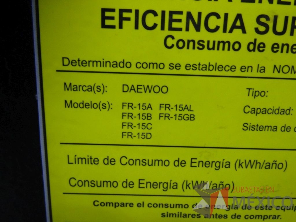 Lote 001 - 238 equipos (Frigobares, Hornos de Microondas, Despachadores de Agua, Trituradoras, Refrigerador) - Imagen 19