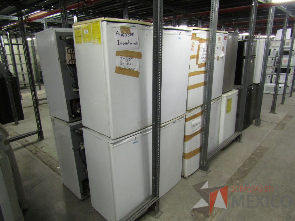 Lote 001 - 238 equipos (Frigobares, Hornos de Microondas, Despachadores de Agua, Trituradoras, Refrigerador) - Imagen 25