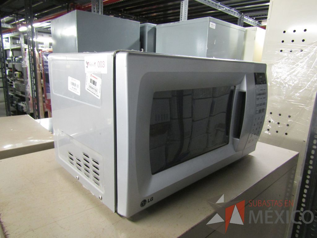 Lote 001 - 238 equipos (Frigobares, Hornos de Microondas, Despachadores de Agua, Trituradoras, Refrigerador) - Imagen 59