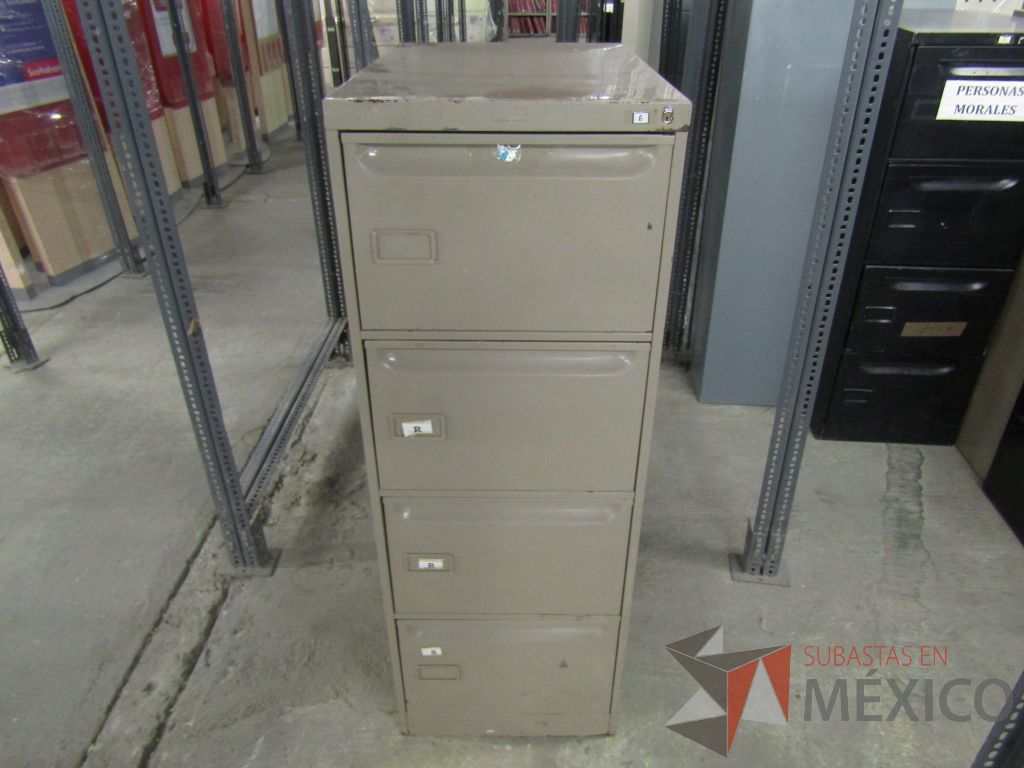 Lote 004- 80 Archiveros, 13 gabinetes y 15 lockers - Imagen 2