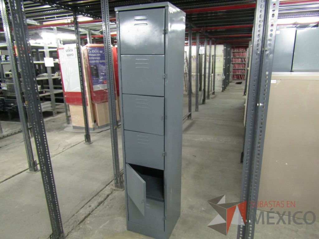 Lote 004- 80 Archiveros, 13 gabinetes y 15 lockers - Imagen 48