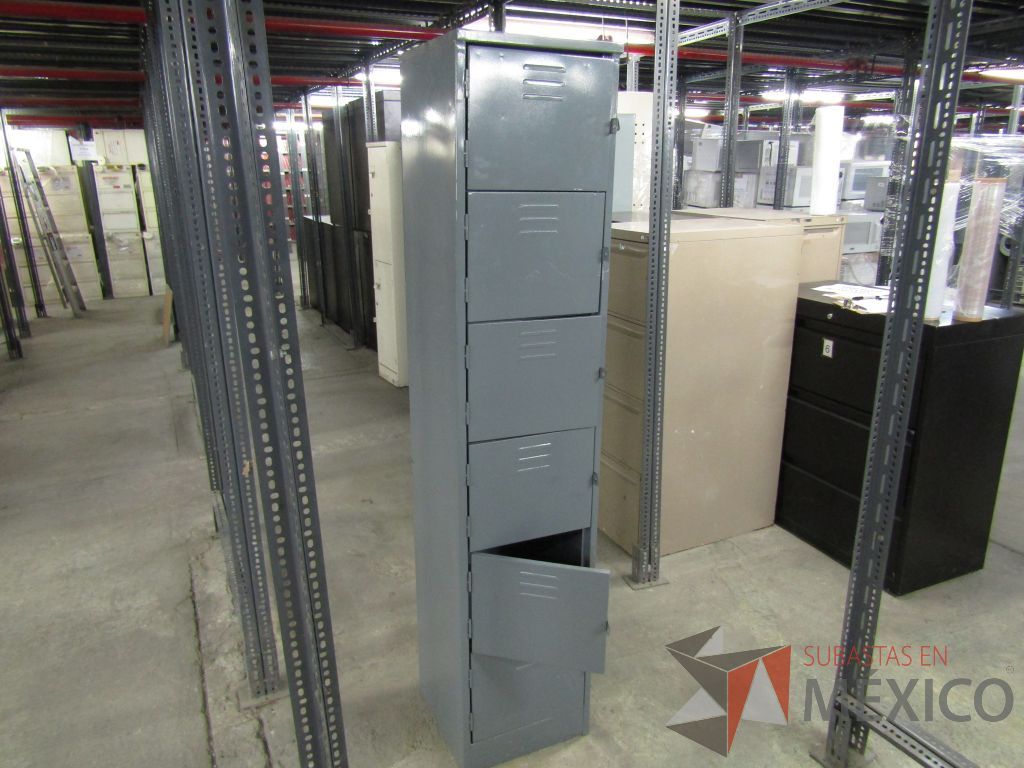 Lote 004- 80 Archiveros, 13 gabinetes y 15 lockers - Imagen 29