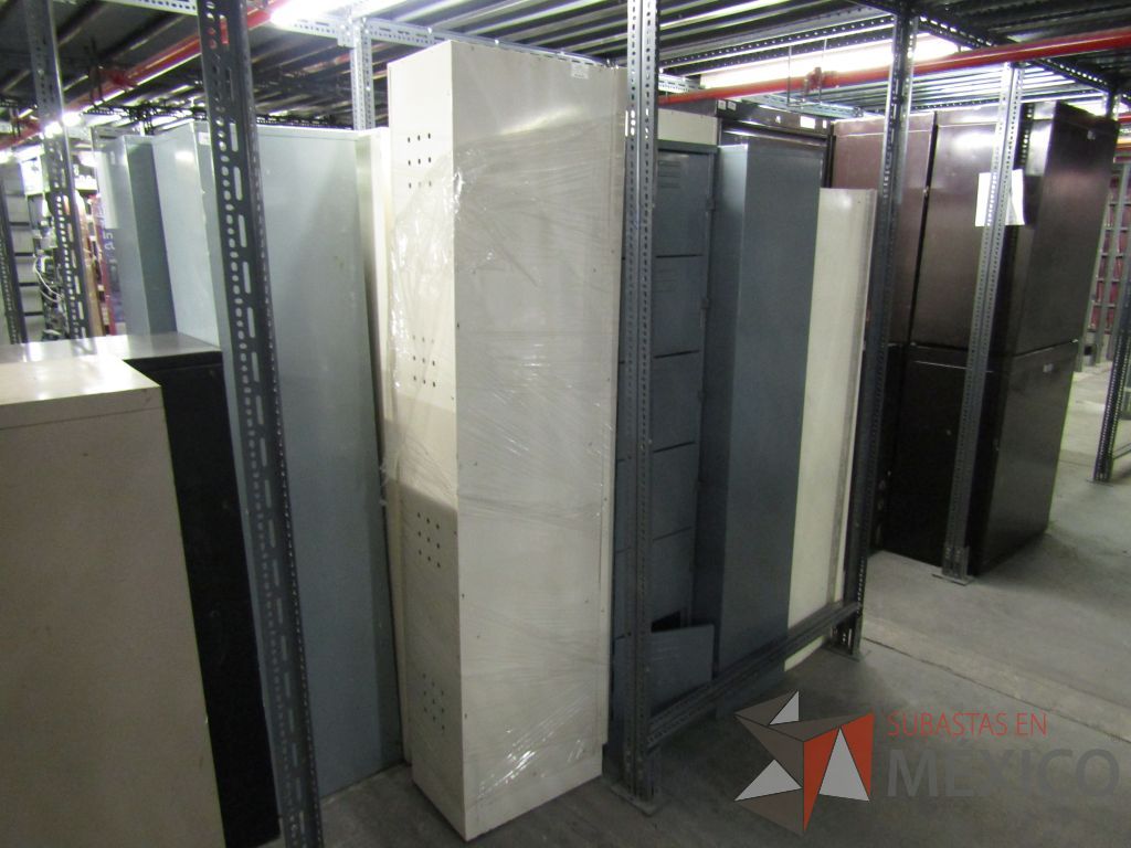 Lote 004- 80 Archiveros, 13 gabinetes y 15 lockers - Imagen 30