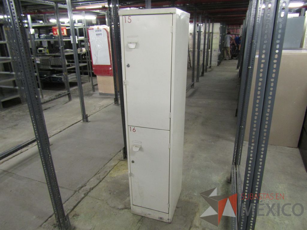 Lote 004- 80 Archiveros, 13 gabinetes y 15 lockers - Imagen 53