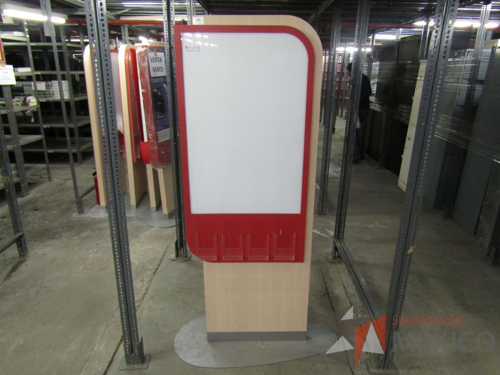 Lote 004- 80 Archiveros, 13 gabinetes y 15 lockers - Imagen 35