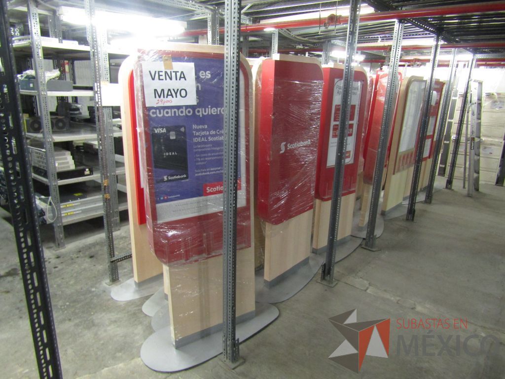 Lote 004- 80 Archiveros, 13 gabinetes y 15 lockers - Imagen 39