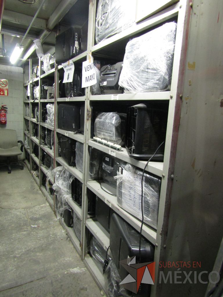 Lote 001 - 238 equipos (Frigobares, Hornos de Microondas, Despachadores de Agua, Trituradoras, Refrigerador) - Imagen 102