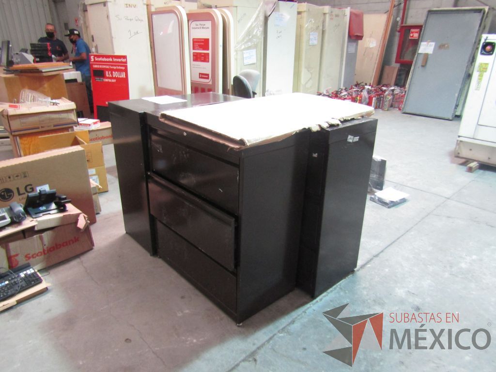 Lote 004- 80 Archiveros, 13 gabinetes y 15 lockers - Imagen 21