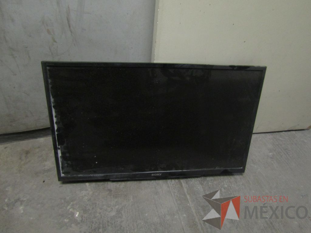 Lote 017 - 155 Pantallas de diferentes modelos y 12 televisores - Imagen 3