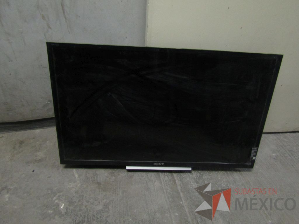 Lote 017 - 155 Pantallas de diferentes modelos y 12 televisores - Imagen 6