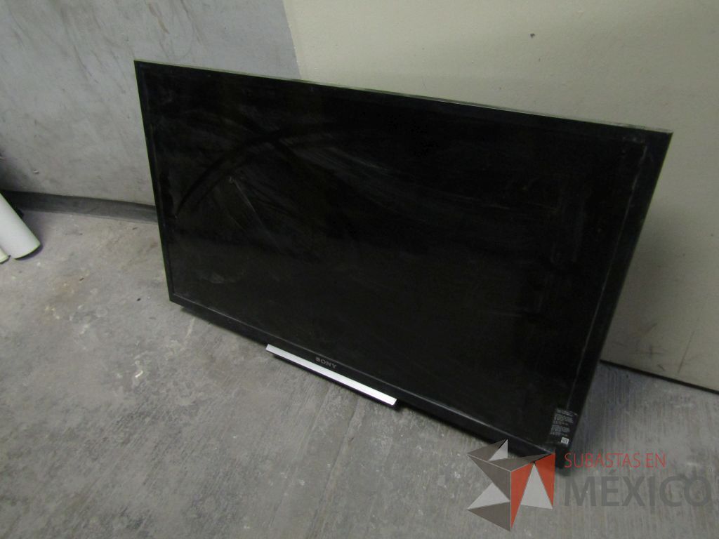 Lote 017 - 155 Pantallas de diferentes modelos y 12 televisores - Imagen 8