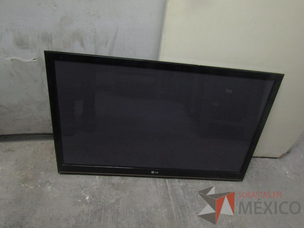 Lote 017 - 155 Pantallas de diferentes modelos y 12 televisores - Imagen 10
