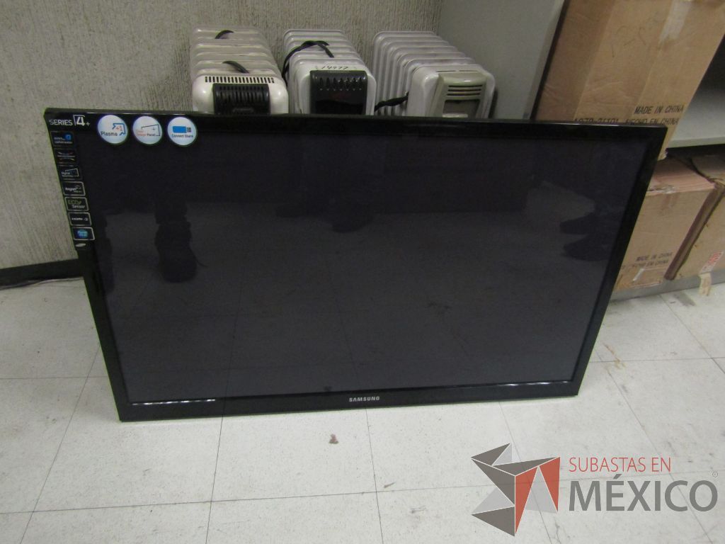 Lote 017 - 155 Pantallas de diferentes modelos y 12 televisores - Imagen 31