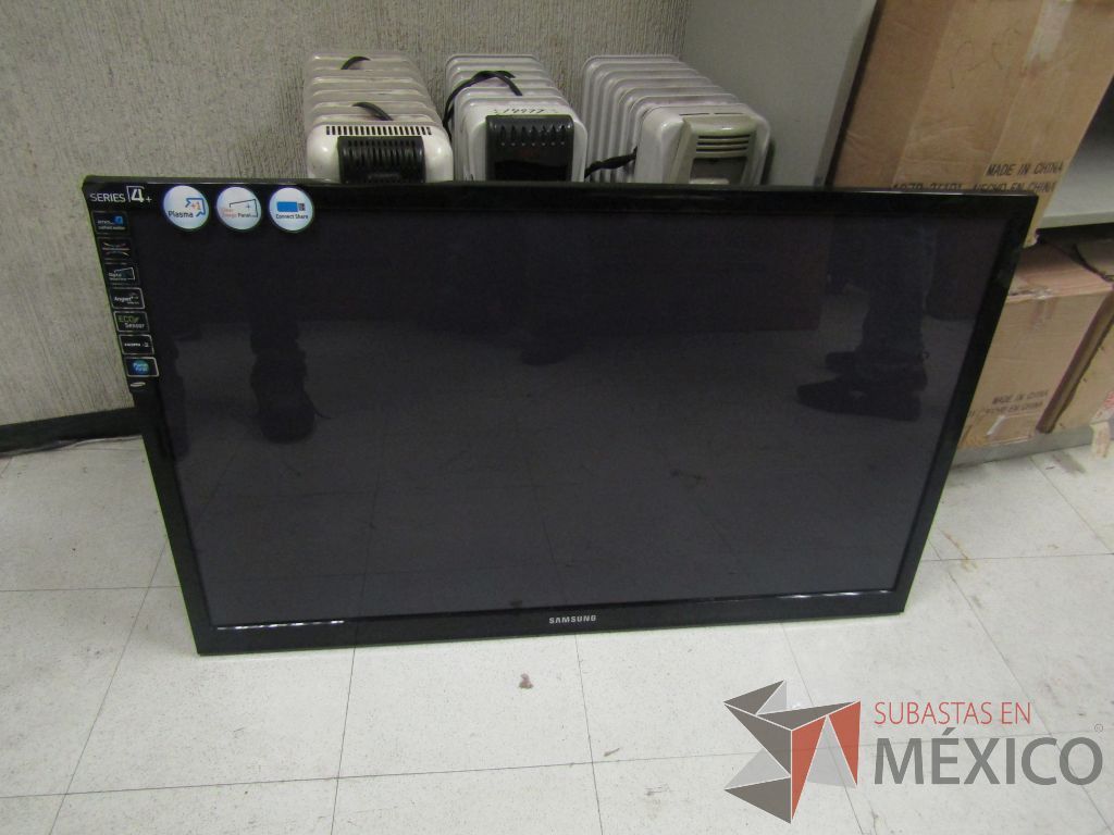 Lote 017 - 155 Pantallas de diferentes modelos y 12 televisores - Imagen 32