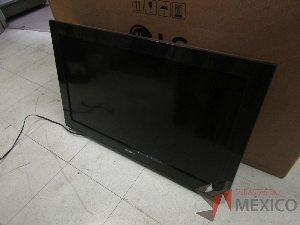 Lote 017 - 155 Pantallas de diferentes modelos y 12 televisores - Imagen 50