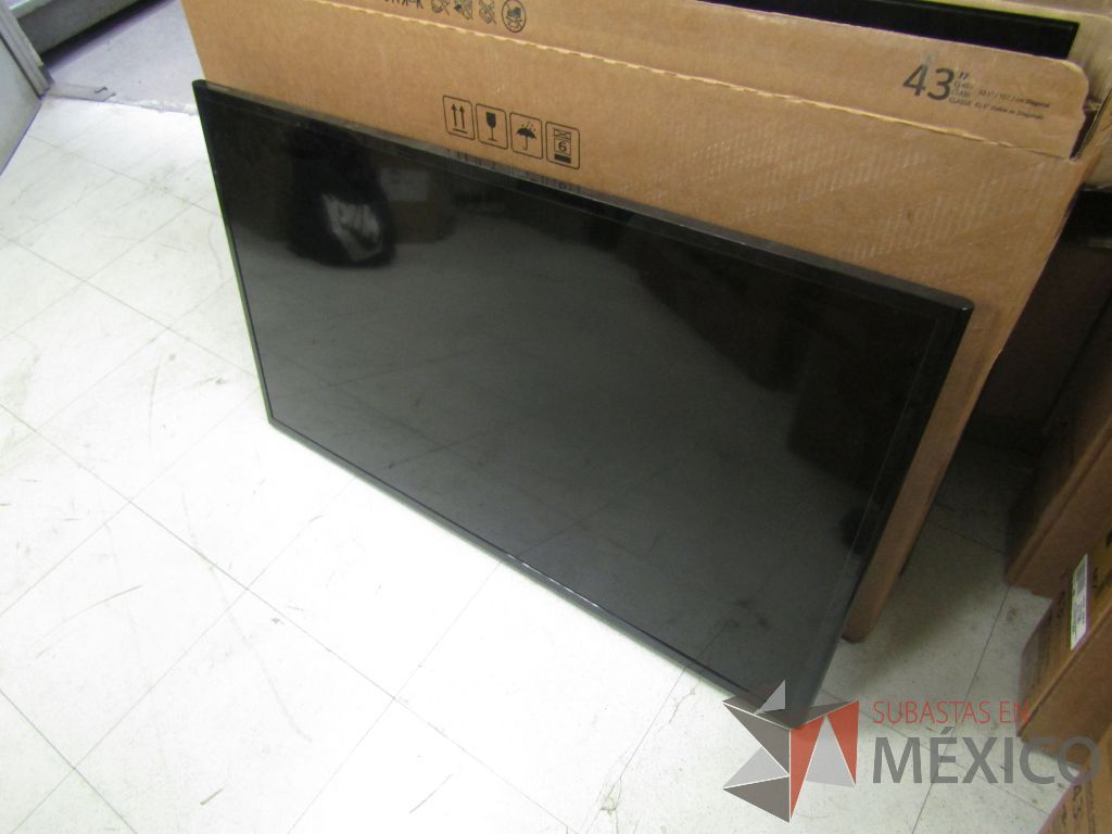 Lote 017 - 155 Pantallas de diferentes modelos y 12 televisores - Imagen 80
