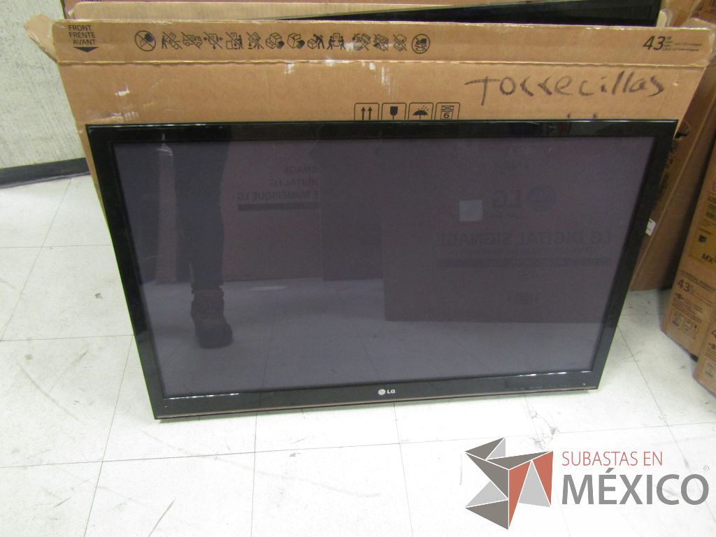 Lote 017 - 155 Pantallas de diferentes modelos y 12 televisores - Imagen 90