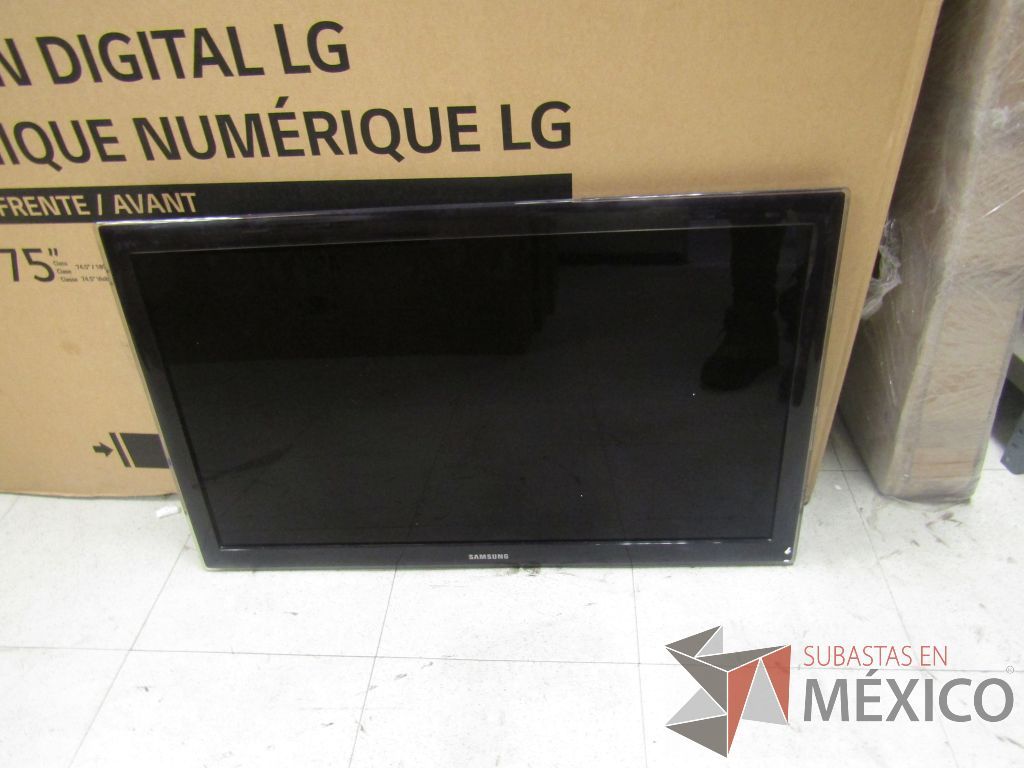 Lote 017 - 155 Pantallas de diferentes modelos y 12 televisores - Imagen 147
