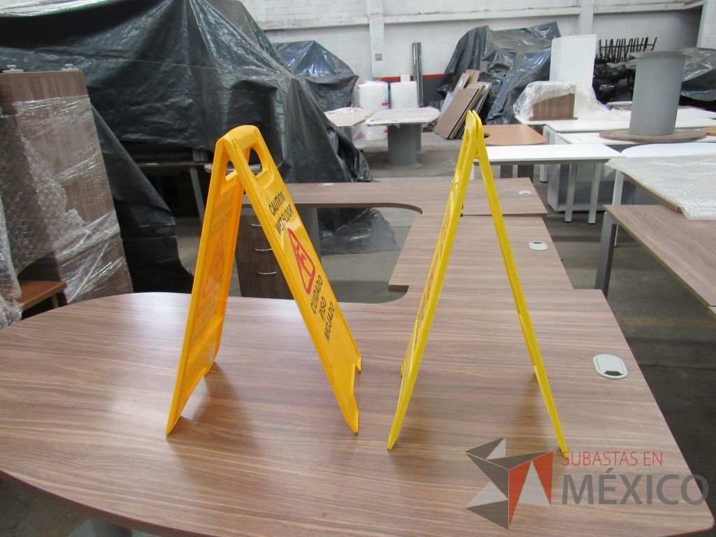 Lote 120 - Lote de herramientas para construcción - Imagen 24