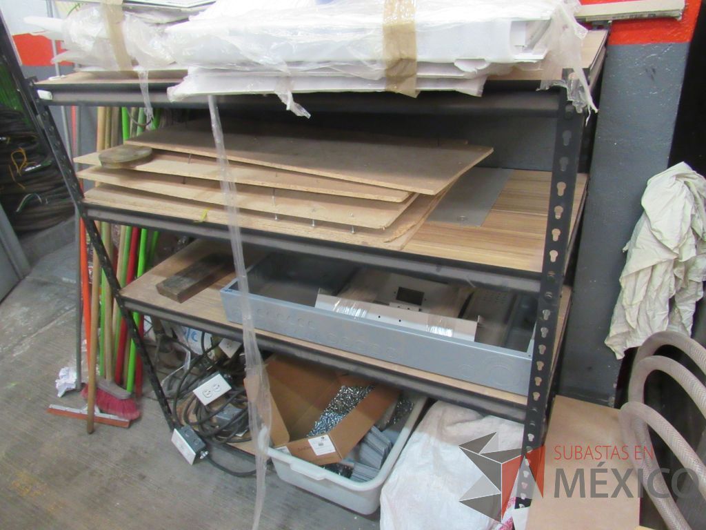 Lote 179 - Organizador de 32 cm y Anaquel metálico de 4 entrepaños - Imagen 9